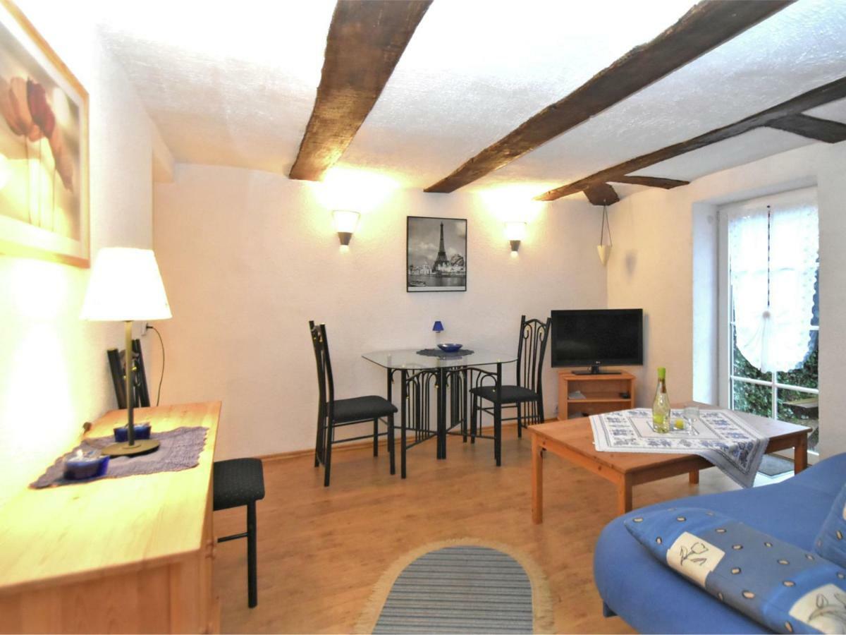 Small Apartment In Hesse With Terrace And Garden Frielendorf Eksteriør bilde